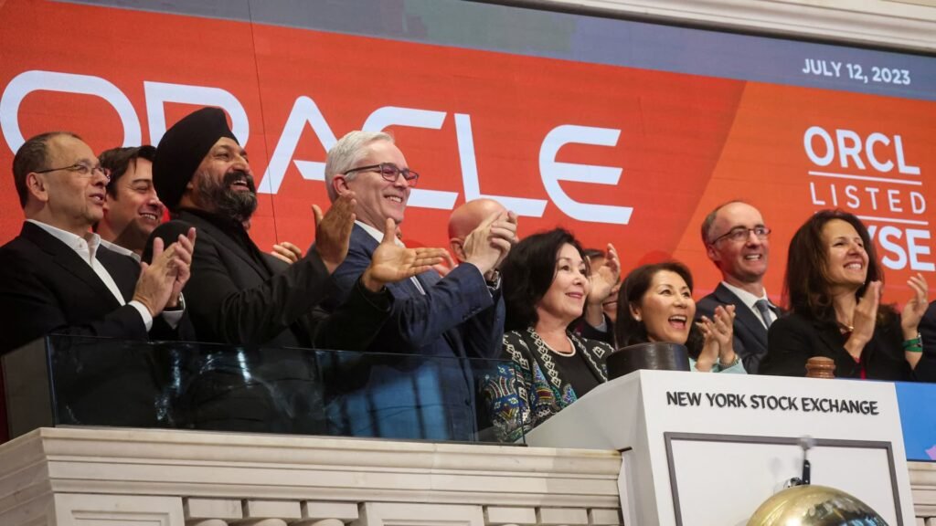 Oracle has highlighted the power that AI has in its business. Where investors should look